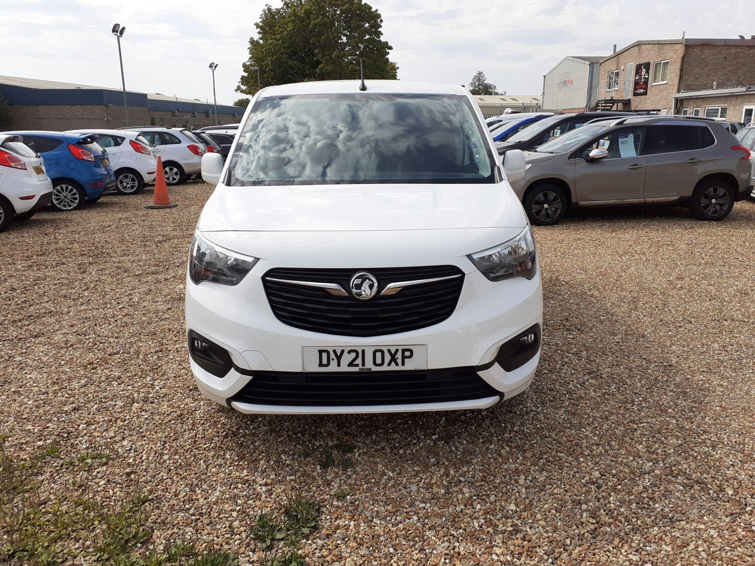Used Vauxhall Combo for sale - 77570468: Photo 2