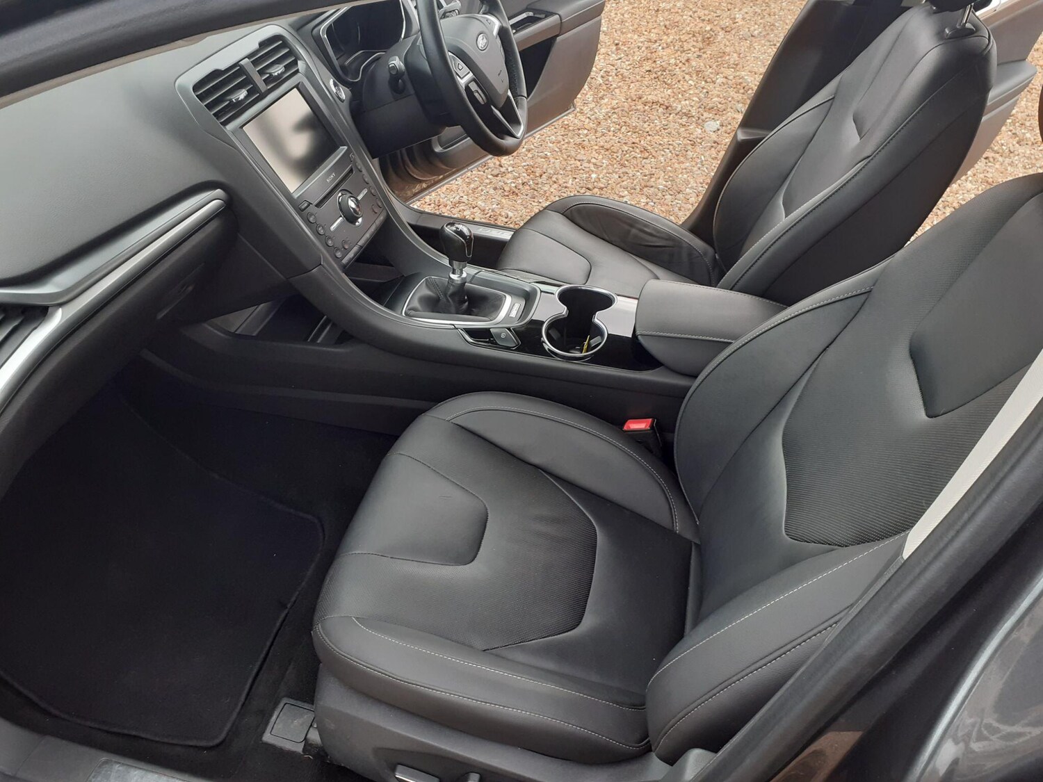 Used Ford Mondeo 2015 for sale - 77657669: Photo 15