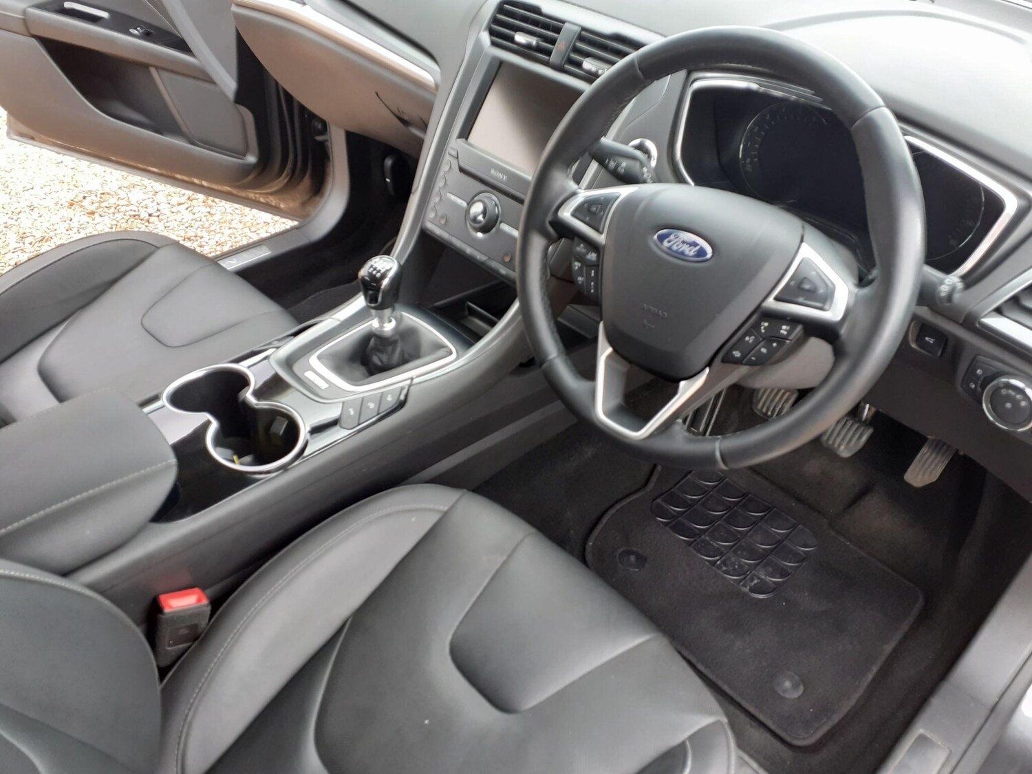 Used Ford Mondeo 2015 for sale - 77657669: Photo 16