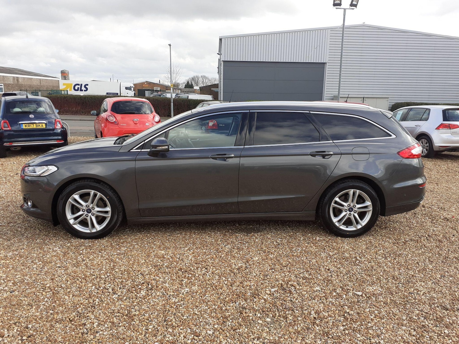 Used Ford Mondeo 2015 for sale - 77657669: Photo 4