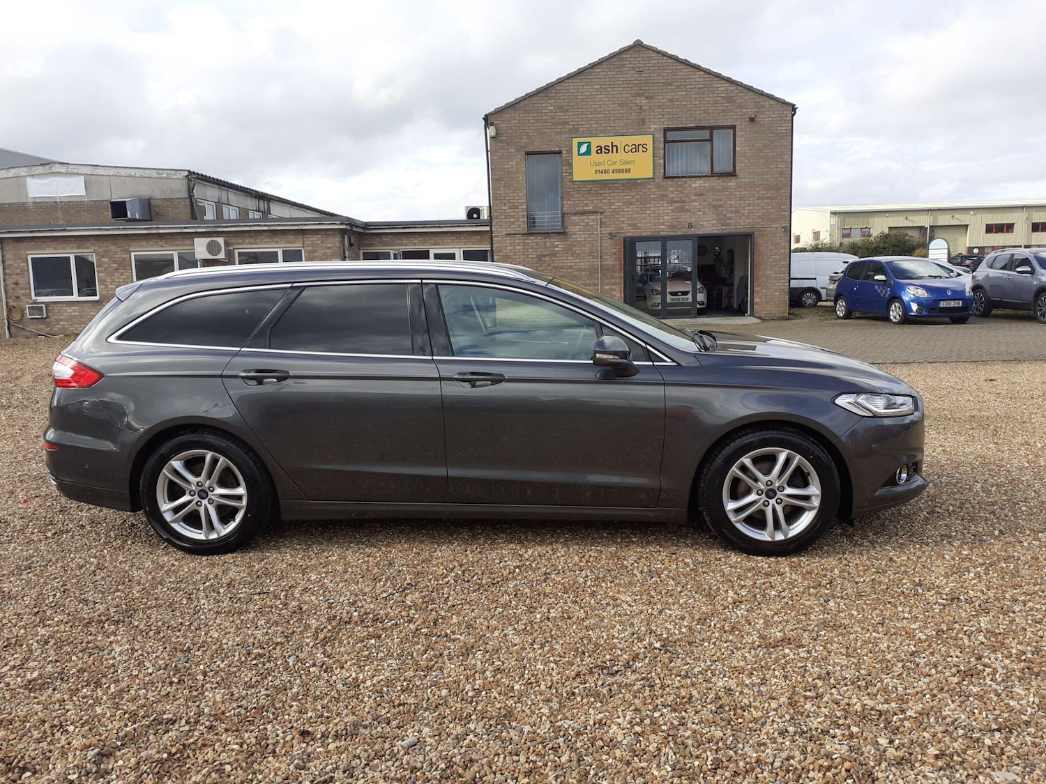 Used Ford Mondeo 2015 for sale - 77657669: Photo 8
