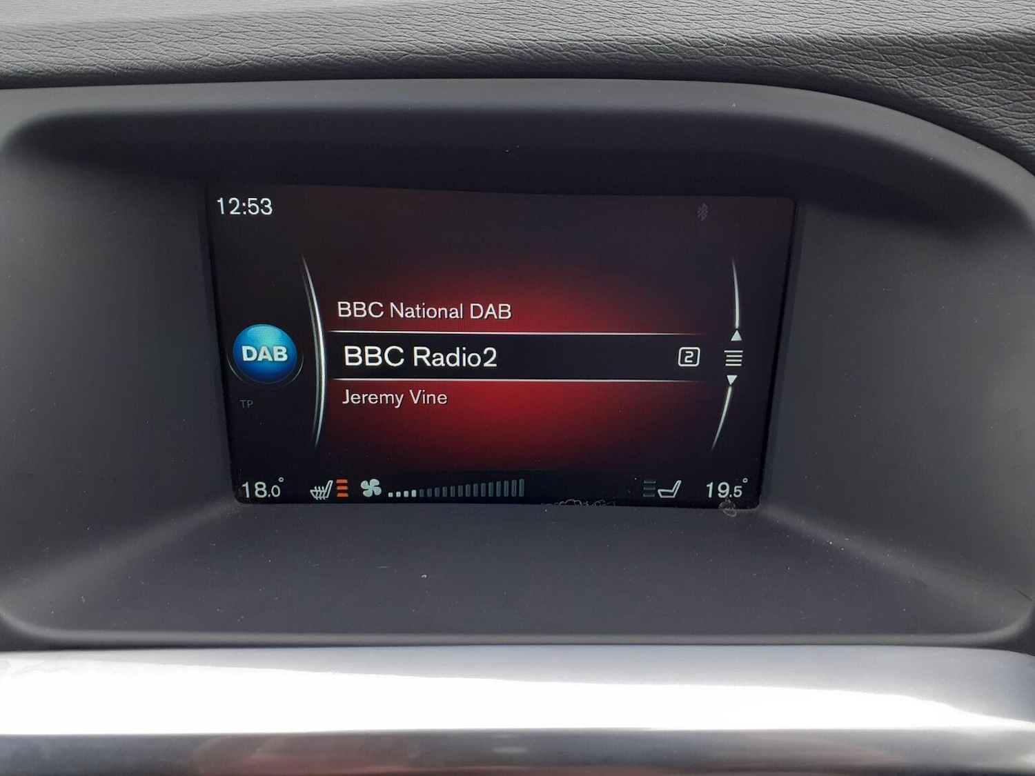 Used Volvo V60 2015 for sale - 76945686: Photo 21