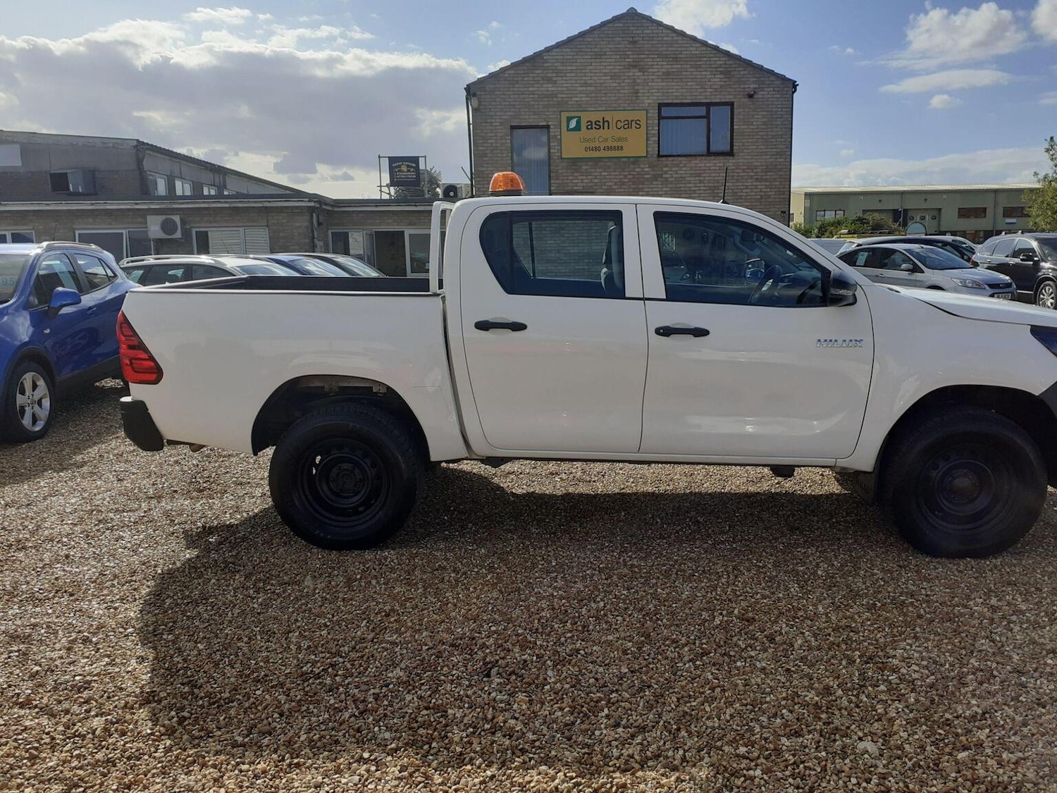 Used Toyota Hilux 2019 for sale - 76945688: Photo 9