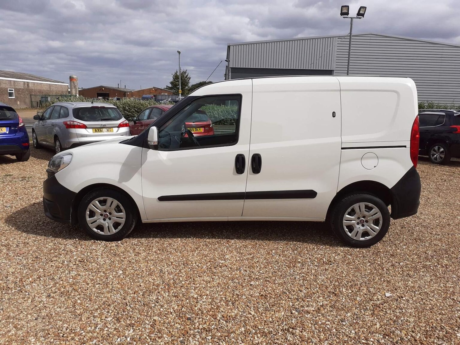 Used Fiat Doblo 2018 for sale - 76945682: Photo 4