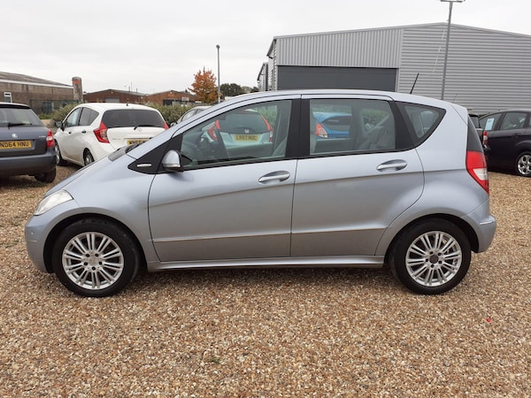 Used Mercedes-Benz A-Class 2009 for sale - 76227155: Photo 4