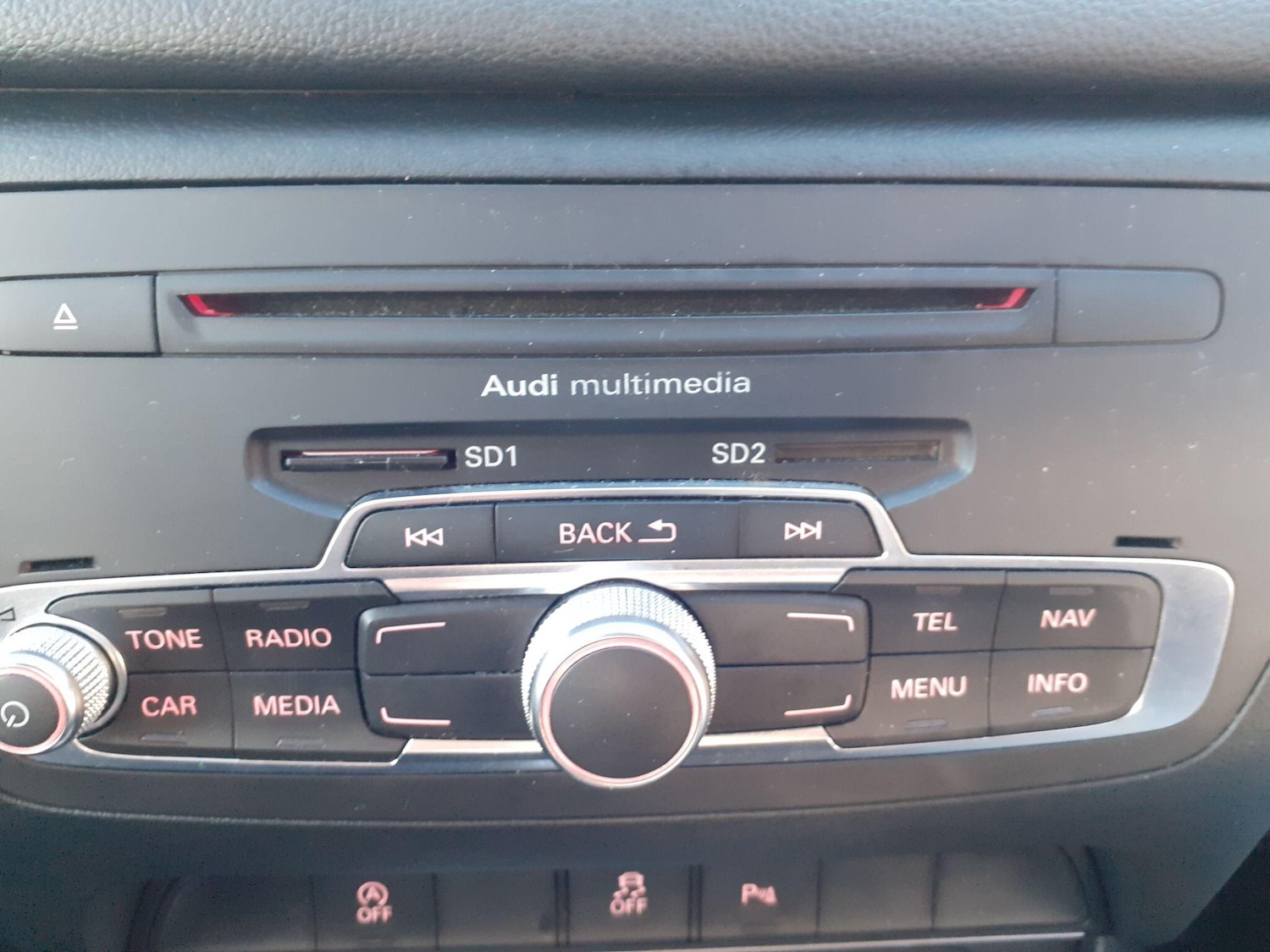 Used Audi Q3 2014 for sale - 76780780: Photo 17