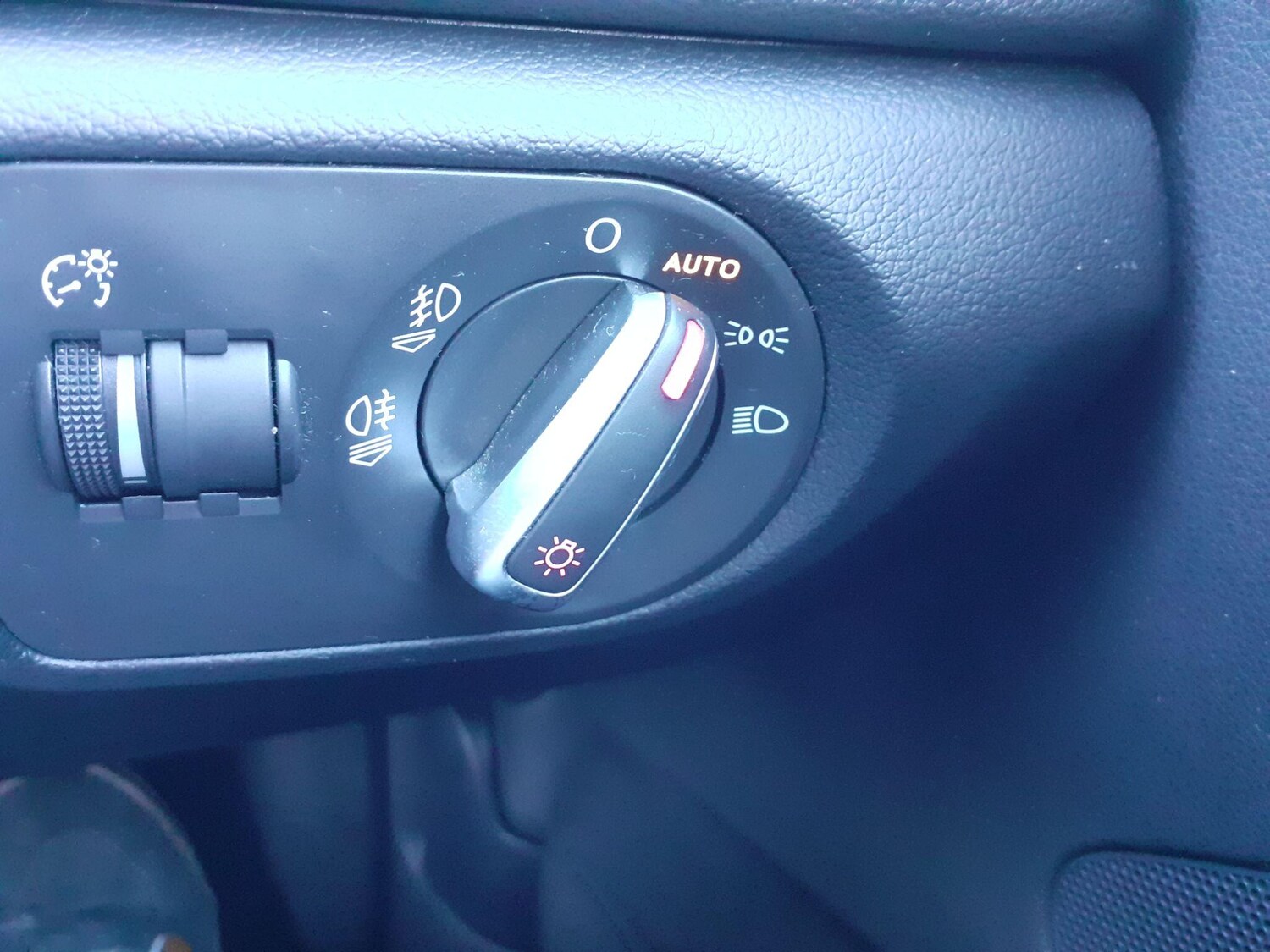 Used Audi Q3 2014 for sale - 76780780: Photo 26