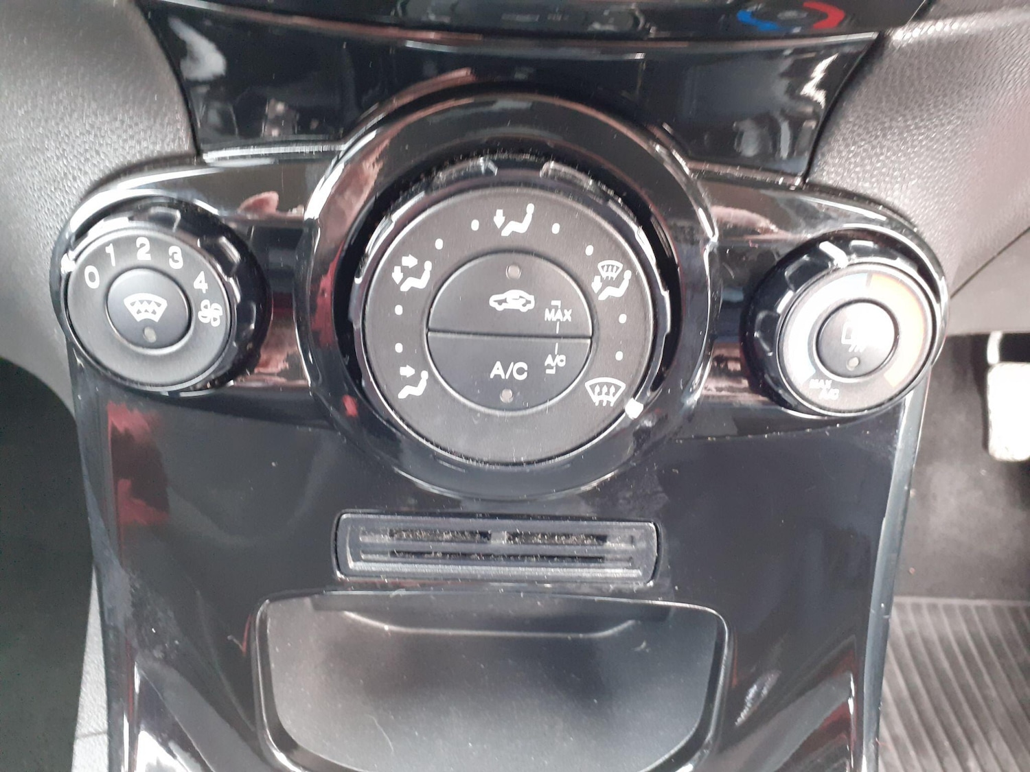 Used Ford Fiesta 2013 for sale - 76360724: Photo 18