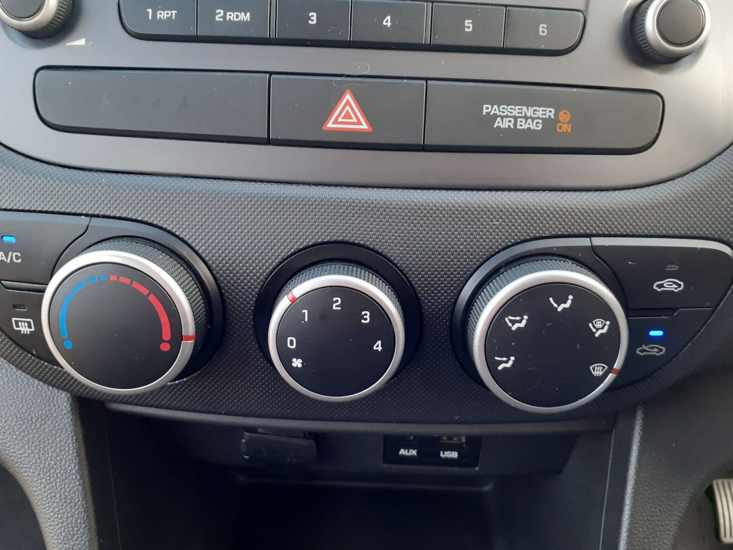 Used Hyundai i10 2018 for sale - 76735446: Photo 12