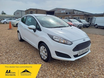Used Ford Fiesta 2015 for sale - 79453293: Photo