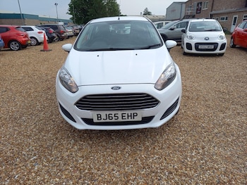 Used Ford Fiesta 2015 for sale - 79453293: Photo