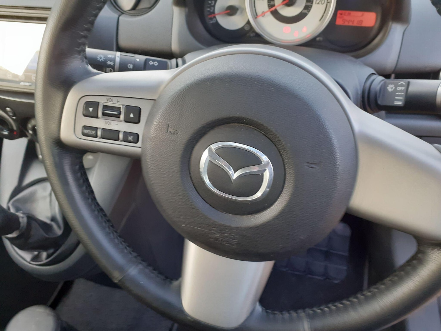Used Mazda Mazda2 2009 for sale - 76714124: Photo 22