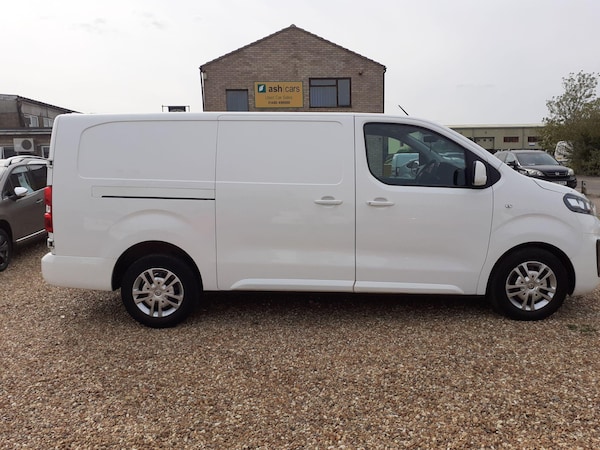 Used Vauxhall Vivaro 2020 for sale - 75608940: Photo 9