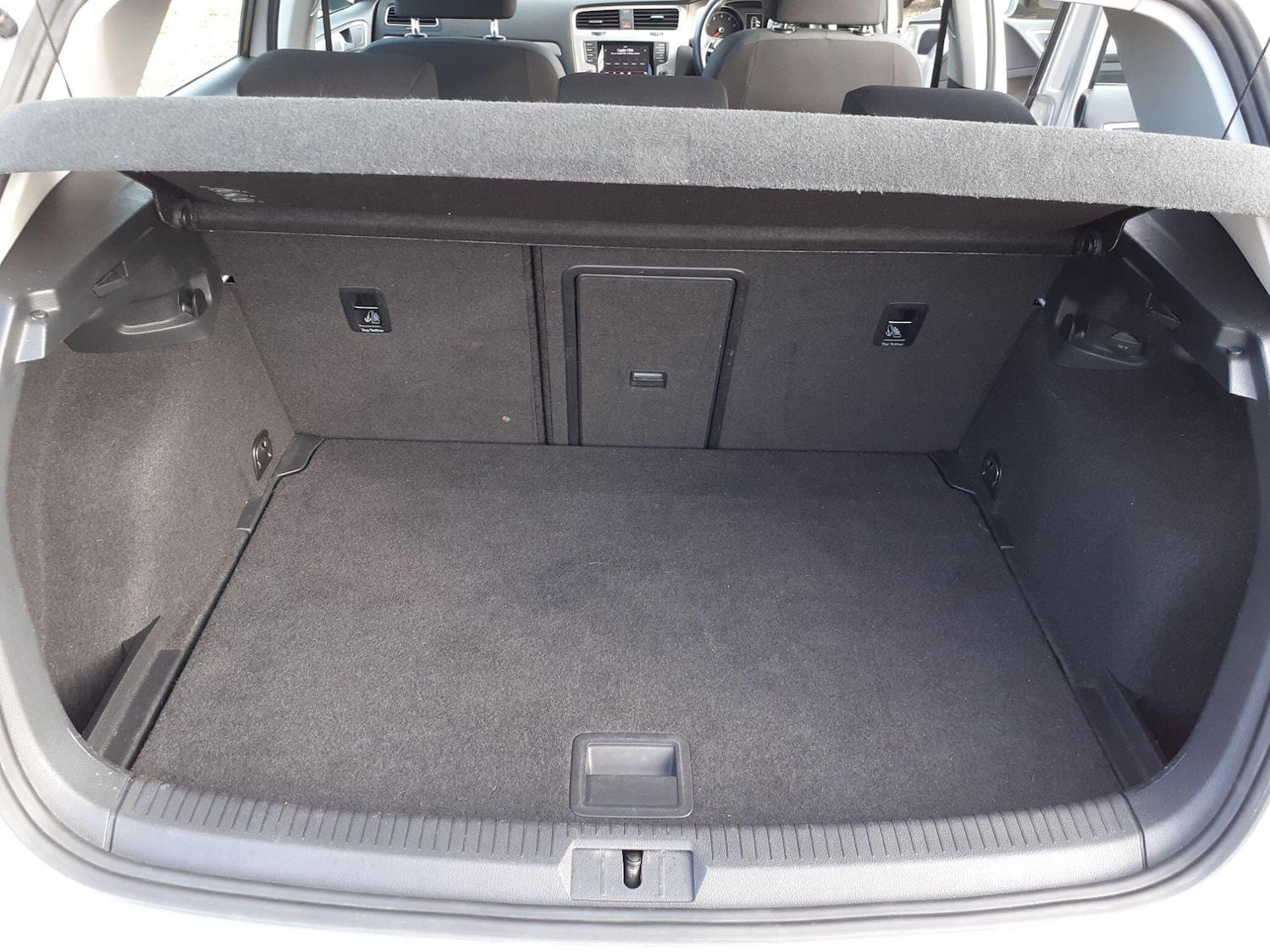 Used Volkswagen Golf 2014 for sale - 77647034: Photo 10