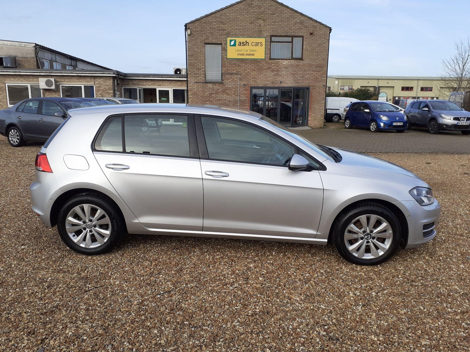 Used Volkswagen Golf 2014 for sale - 77647034: Photo 7