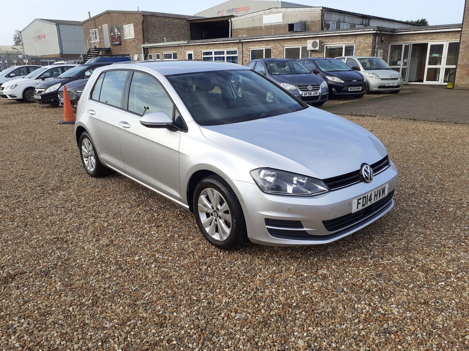 Used Volkswagen Golf 2014 for sale - 77647034: Photo 9