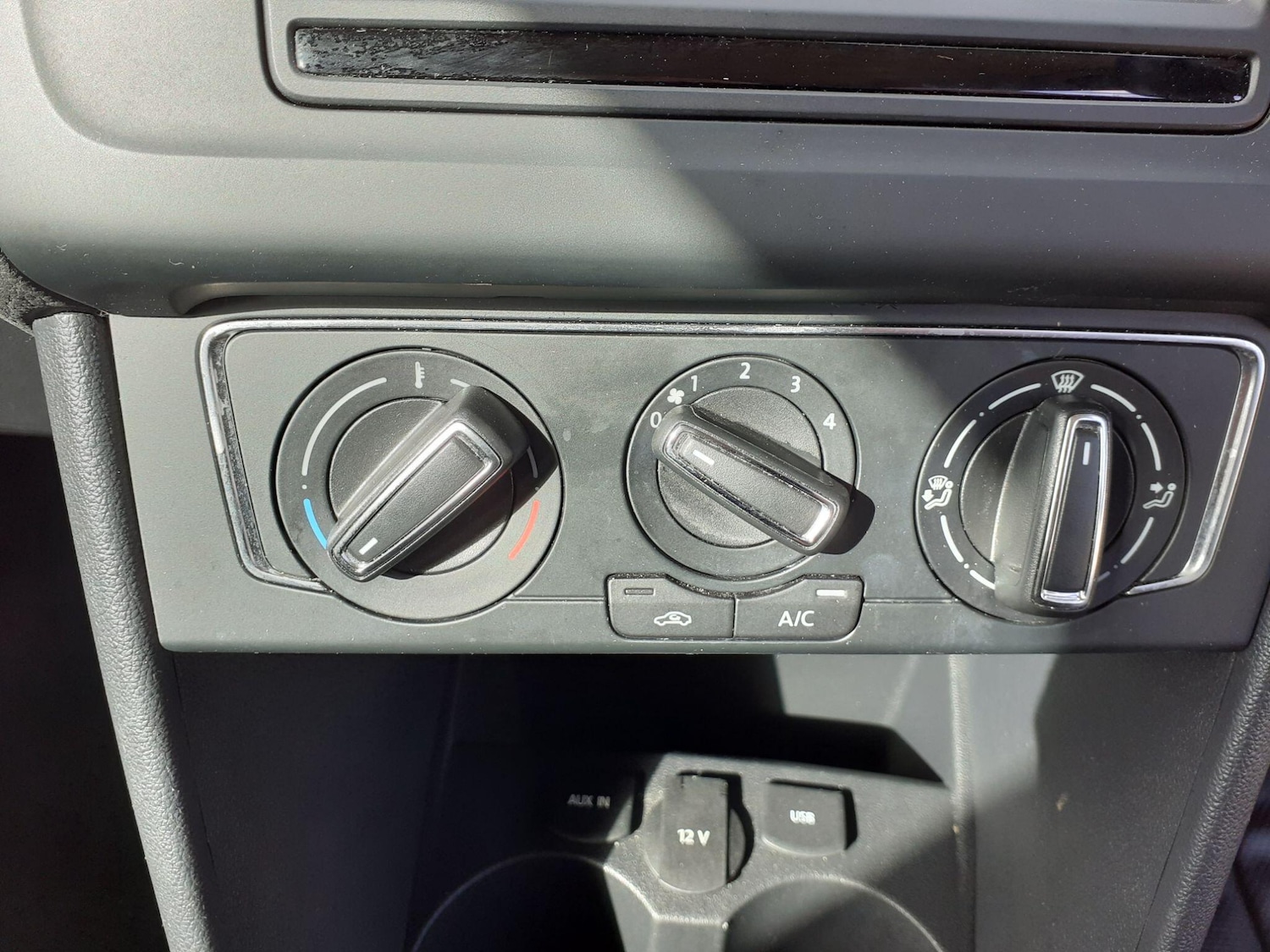 Used Volkswagen Polo 2015 for sale - 78086754: Photo 20