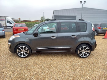 Used Citroen C3 Picasso 2017 for sale - 79212772: Photo