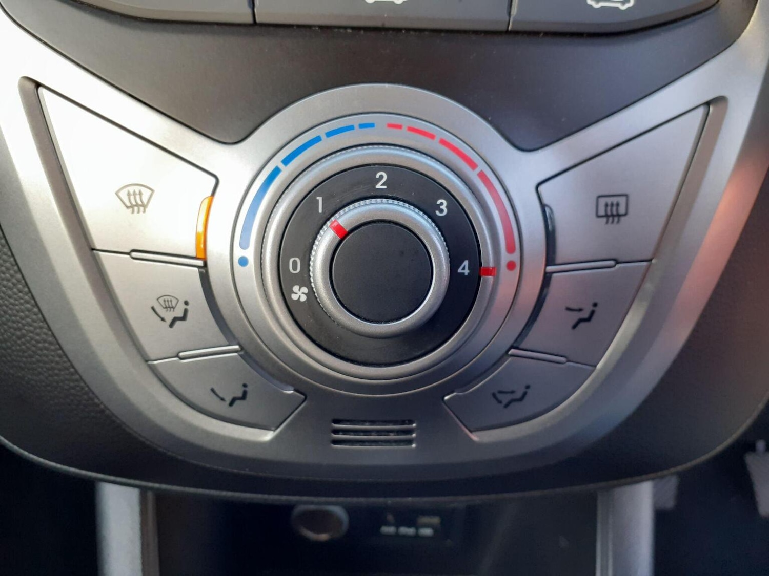 Used Hyundai Ix20 2013 for sale - 77522071: Photo 21