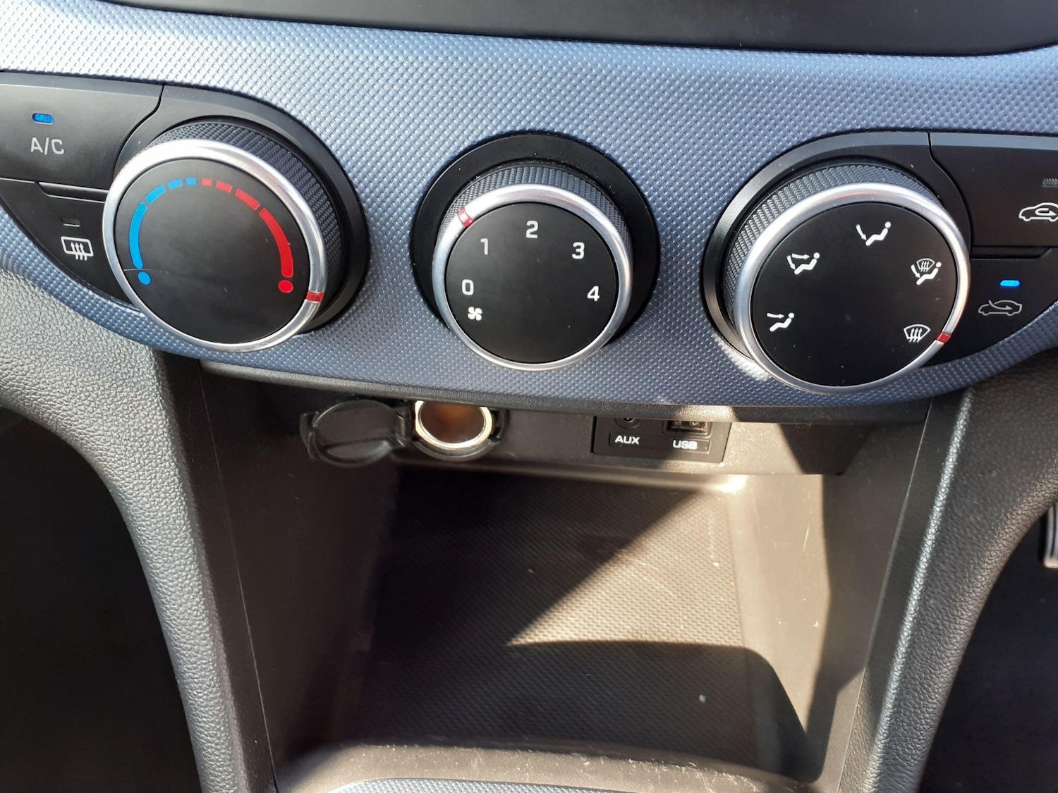 Used Hyundai i10 for sale - 77958139: Photo 17