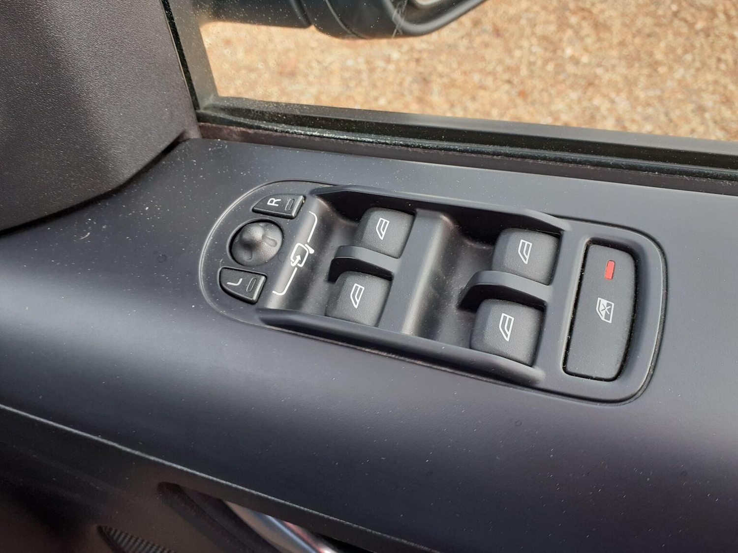 Used Land Rover Freelander 2013 for sale - 76945672: Photo 16