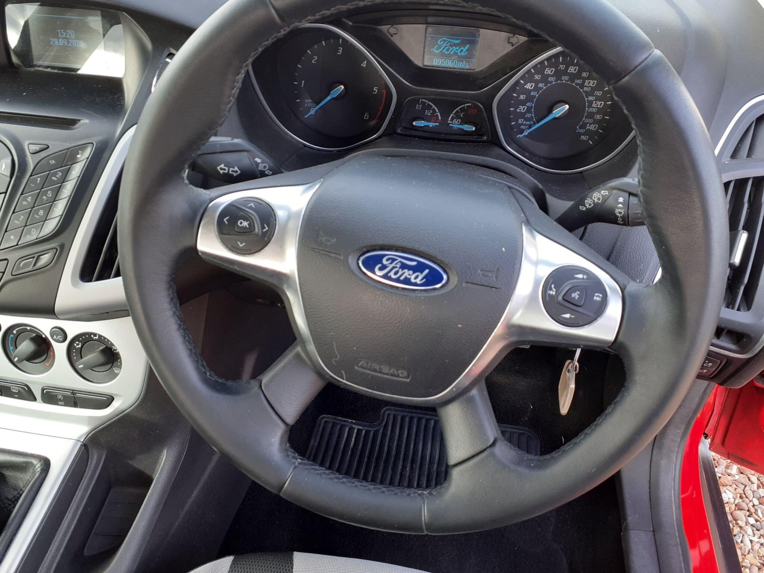 Used Ford Focus 2013 for sale - 76122115: Photo 17
