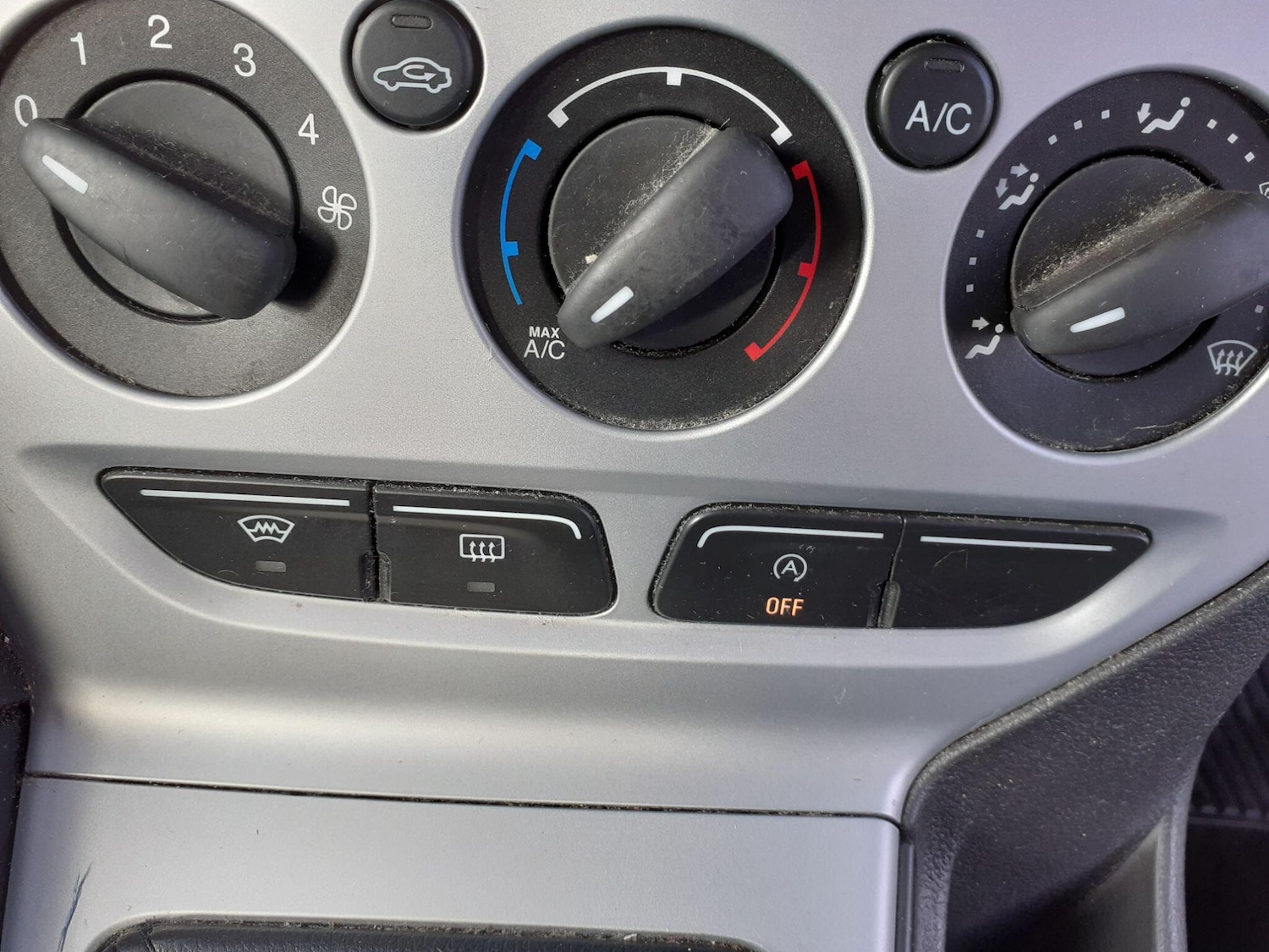 Used Ford Focus 2013 for sale - 76122115: Photo 24