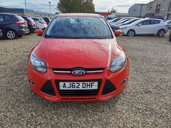 Used Ford Focus 2013 for sale - 76122115: Photo 2