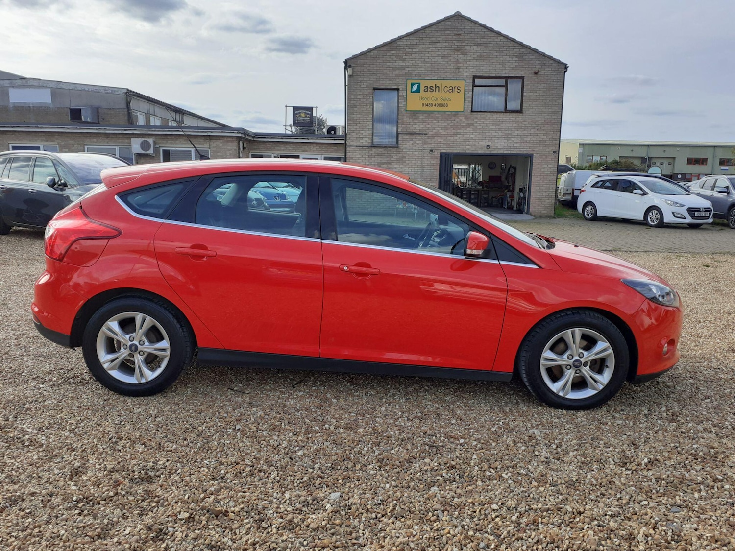 Used Ford Focus 2013 for sale - 76122115: Photo 8