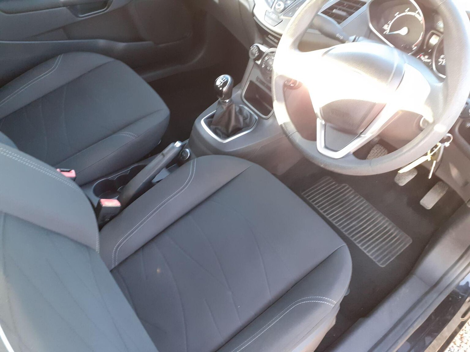 Used Ford Fiesta 2013 for sale - 76945673: Photo 12