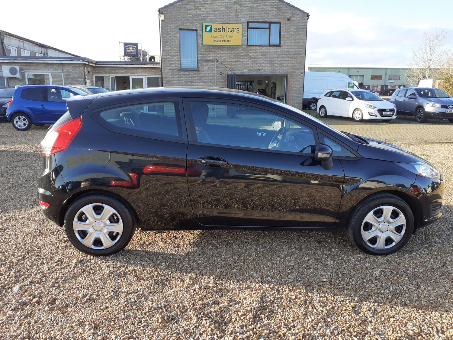 Used Ford Fiesta 2013 for sale - 76765124: Photo 8