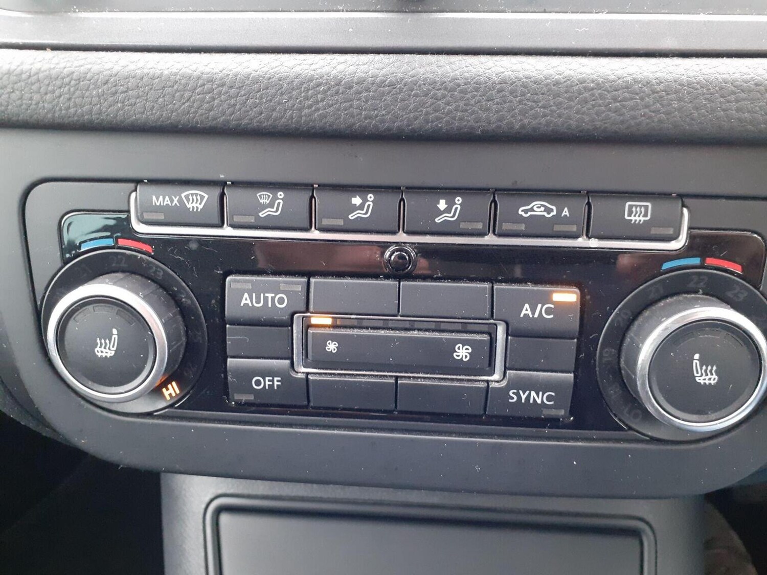 Used Volkswagen Tiguan 2013 for sale - 77508546: Photo 24