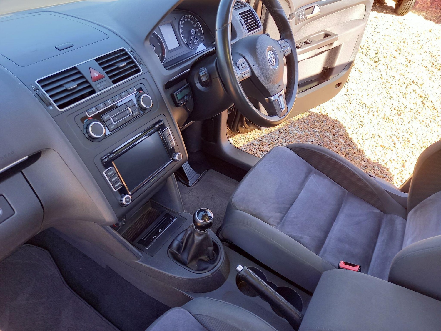 Used Volkswagen Touran 2011 for sale - 78157299: Photo 14