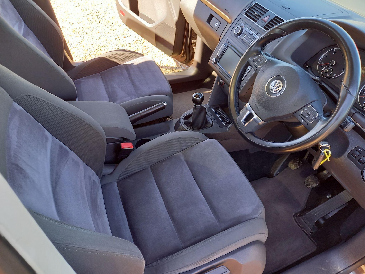 Used Volkswagen Touran 2011 for sale - 78157299: Photo 16