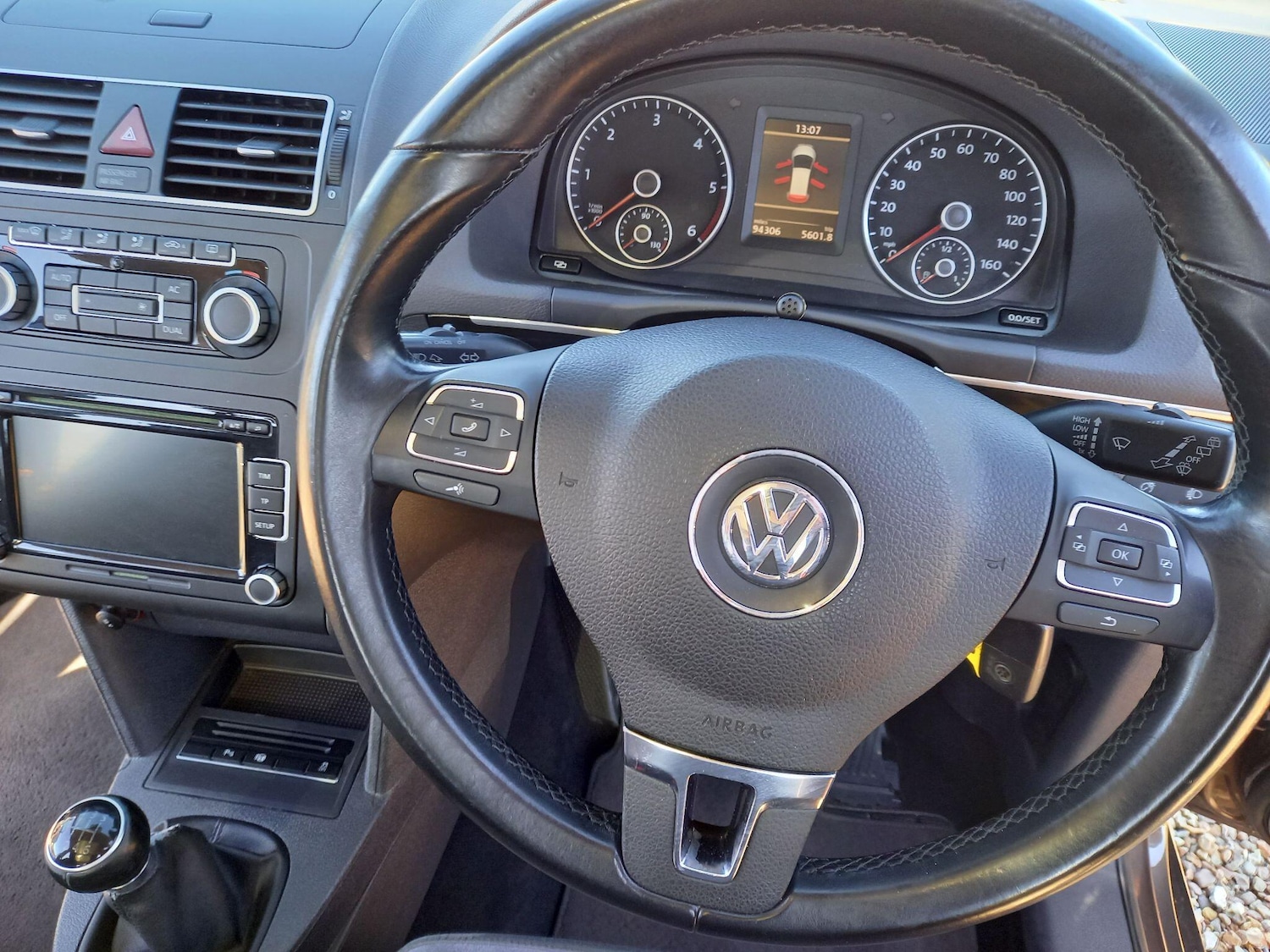 Used Volkswagen Touran 2011 for sale - 78157299: Photo 17