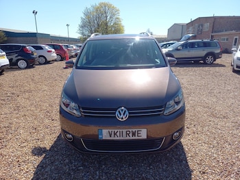 Used Volkswagen Touran 2011 for sale - 78157299: Photo