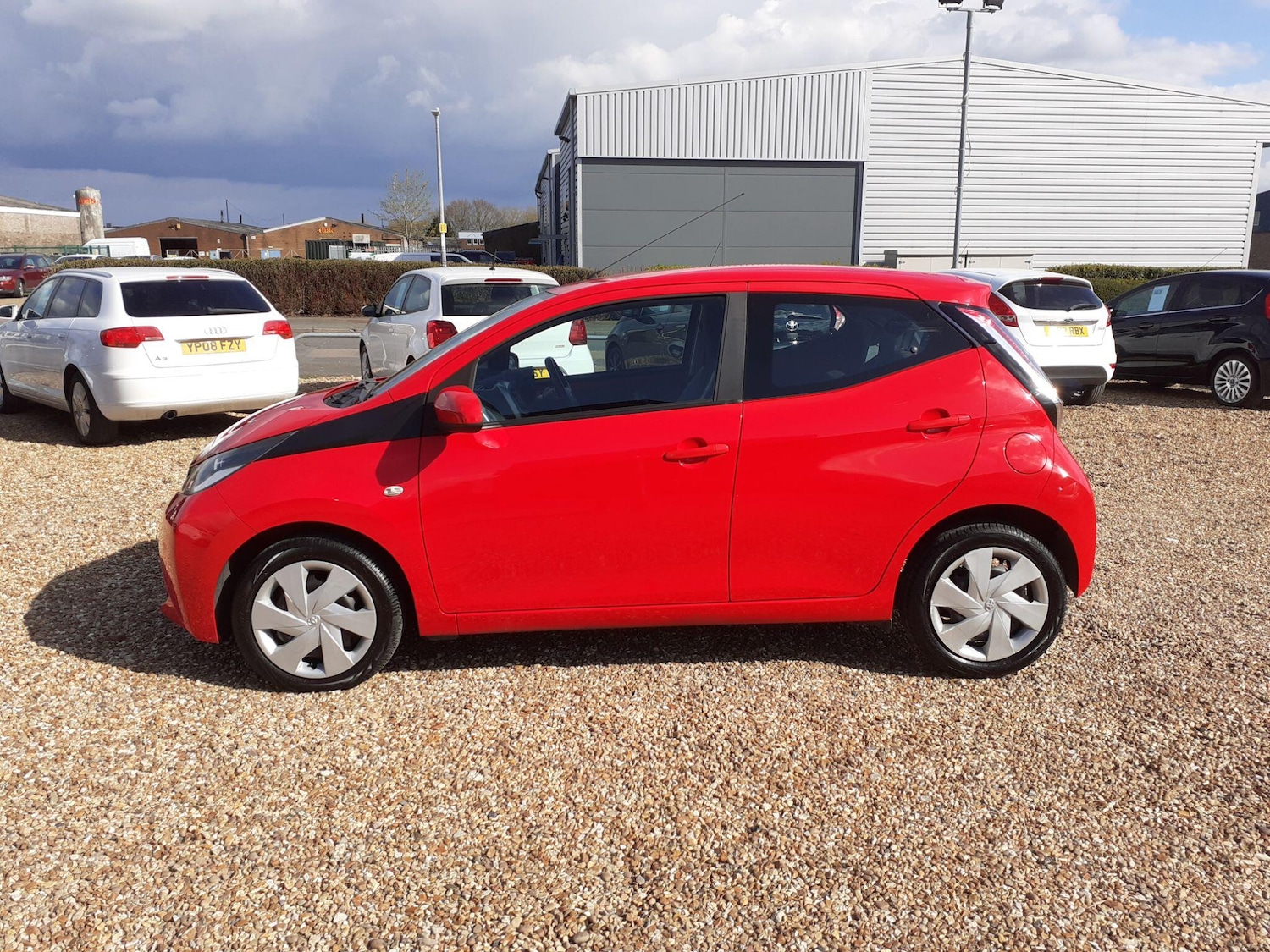 Used Toyota AYGO 2015 for sale - 78086522: Photo 4