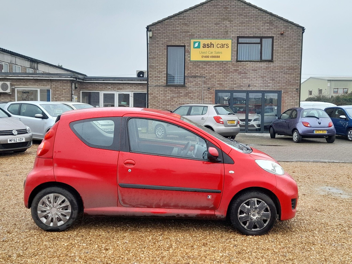Used Peugeot 107 2011 for sale - 77570464: Photo 2