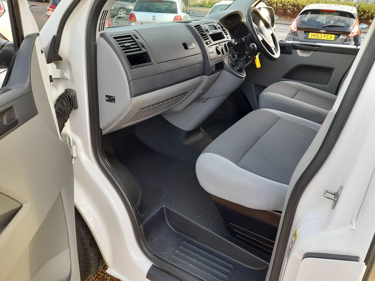 Used Volkswagen Transporter 2014 for sale - 76824333: Photo 18