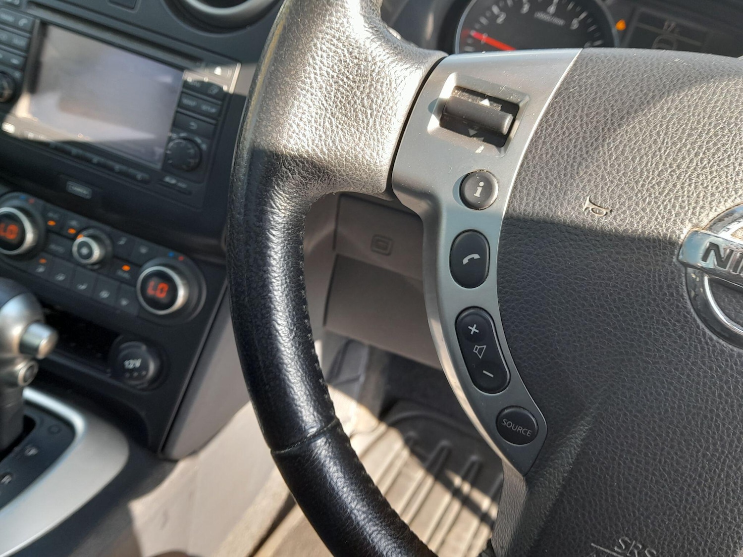 Used Nissan Qashqai 2013 for sale - 76072184: Photo 36