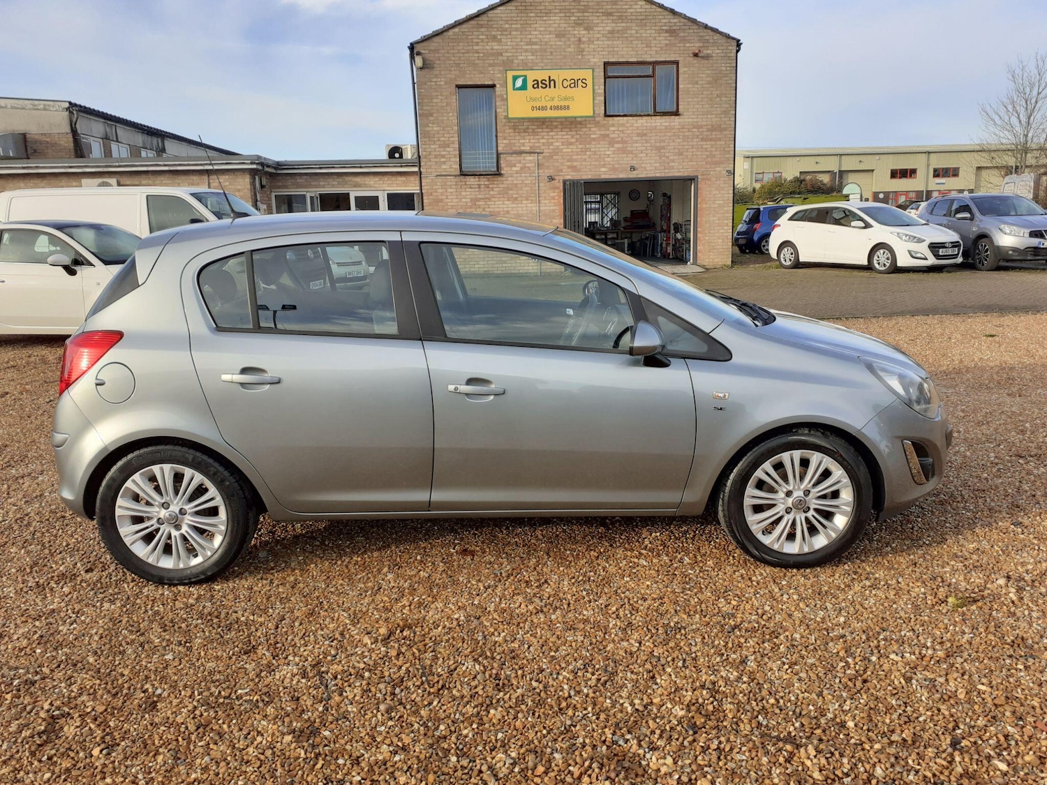 Used Vauxhall Corsa 2015 for sale - 76832276: Photo 8