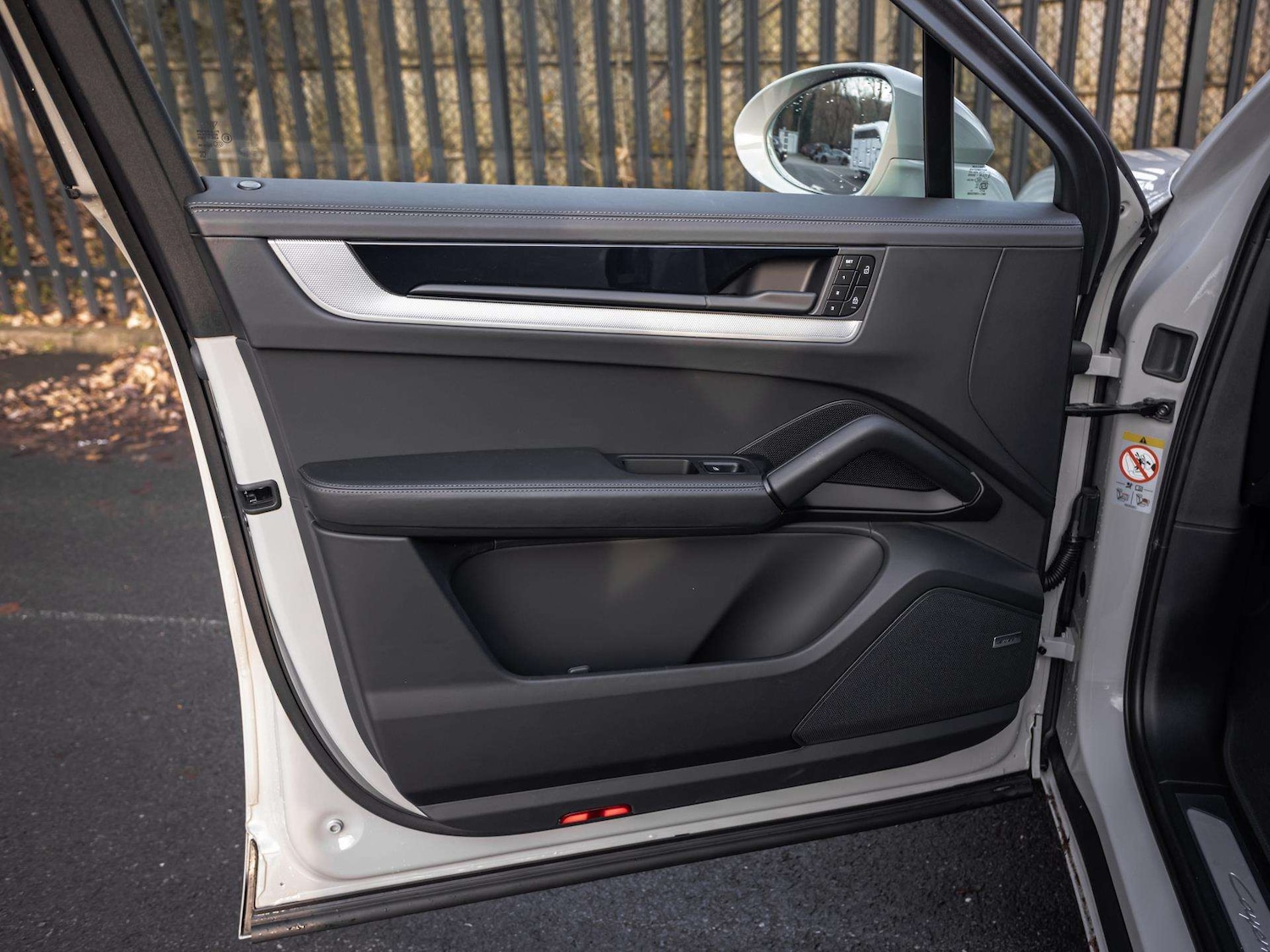 Used Porsche Cayenne 2025 for sale - 77076551: Photo 34