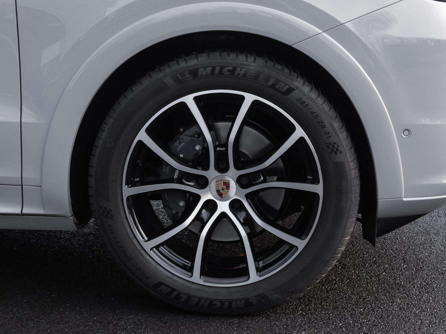 Used Porsche Cayenne 2025 for sale - 77076551: Photo 6