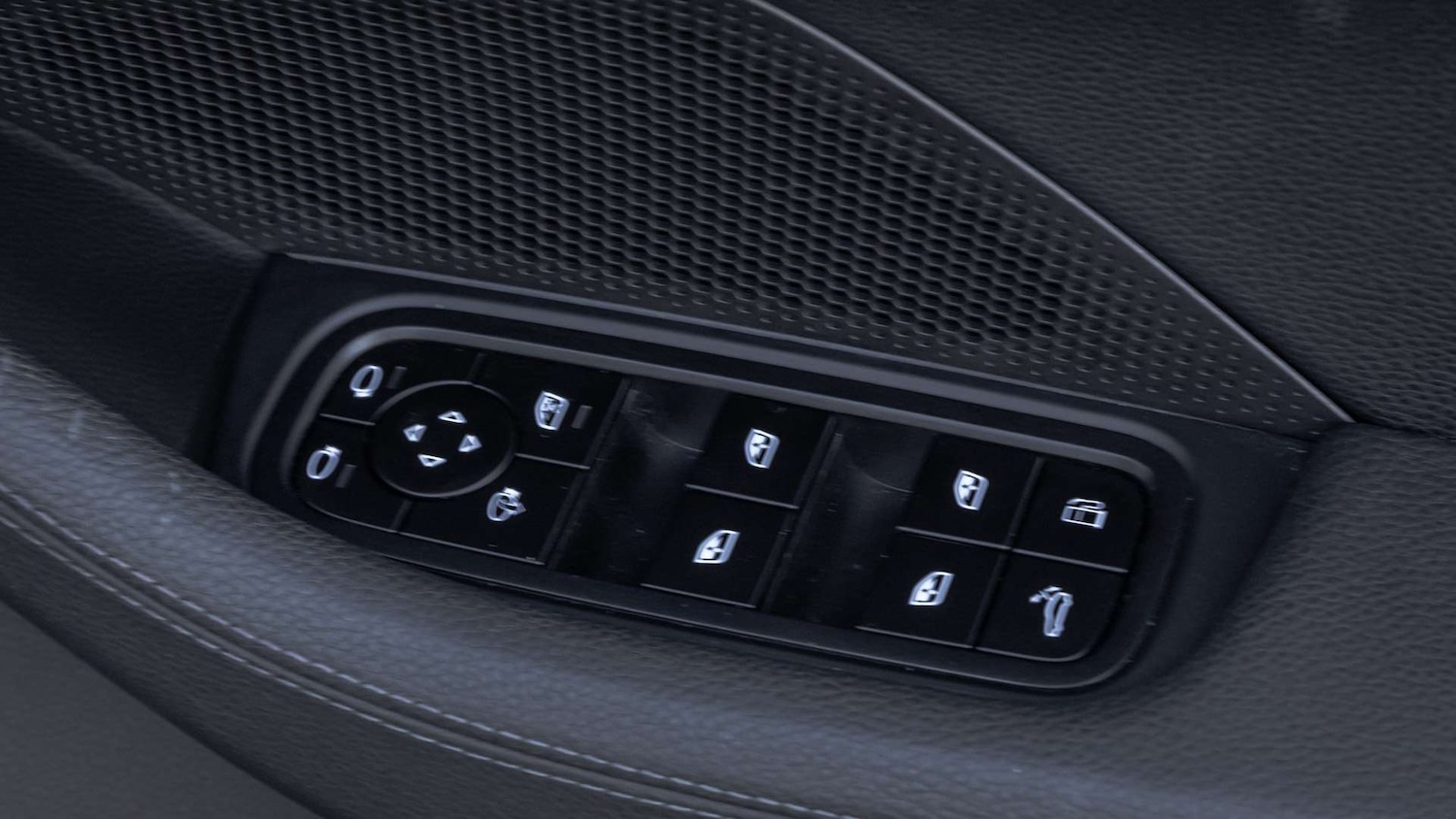 Used Porsche Panamera 2025 for sale - 77000280: Photo 30