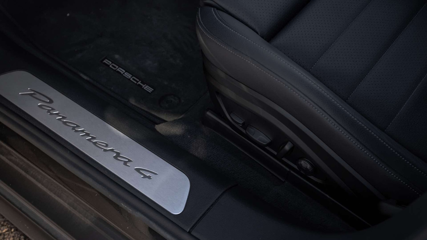 Used Porsche Panamera 2025 for sale - 77000280: Photo 34