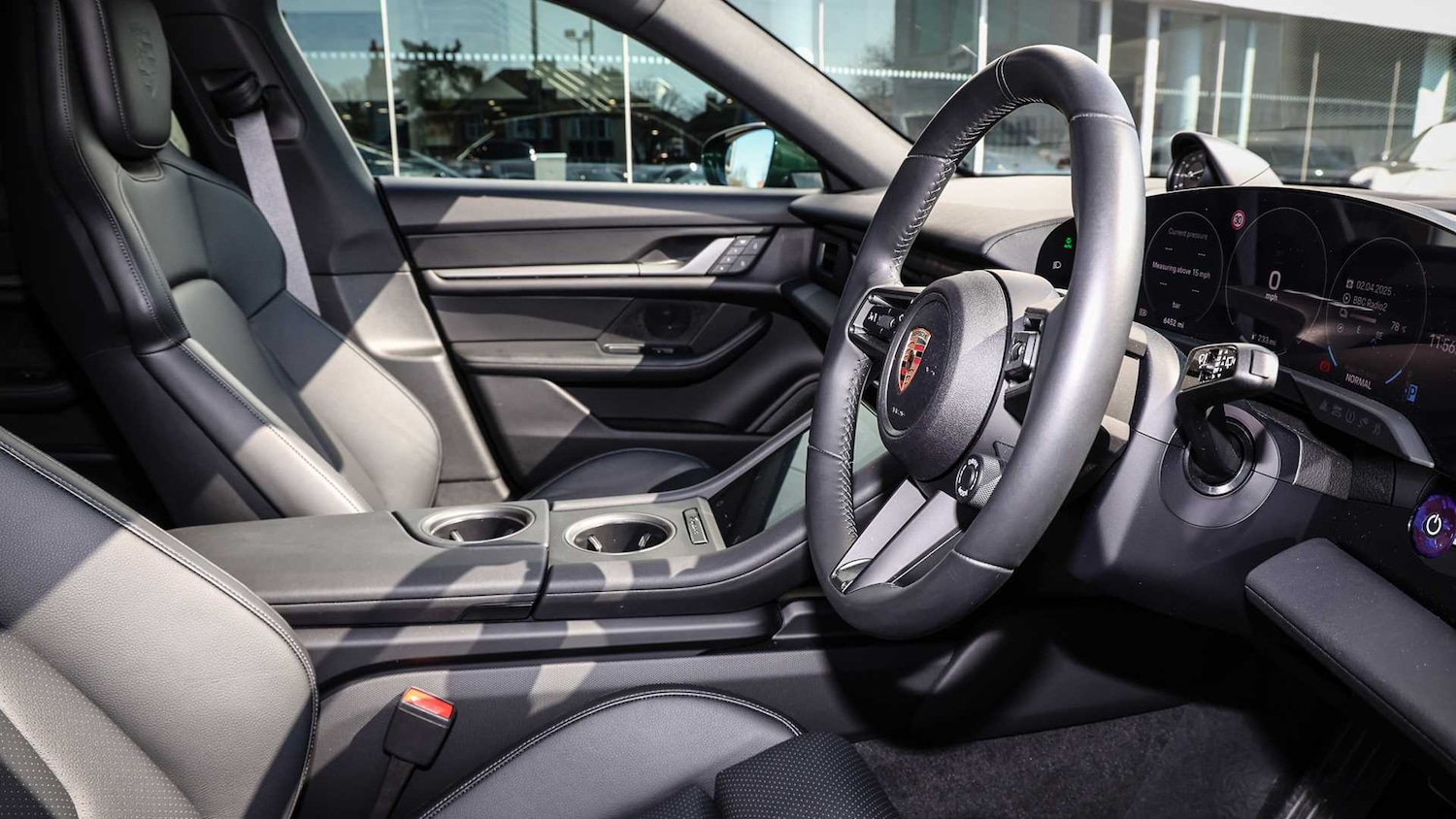 Used Porsche Taycan 2024 for sale - 76691991: Photo 13