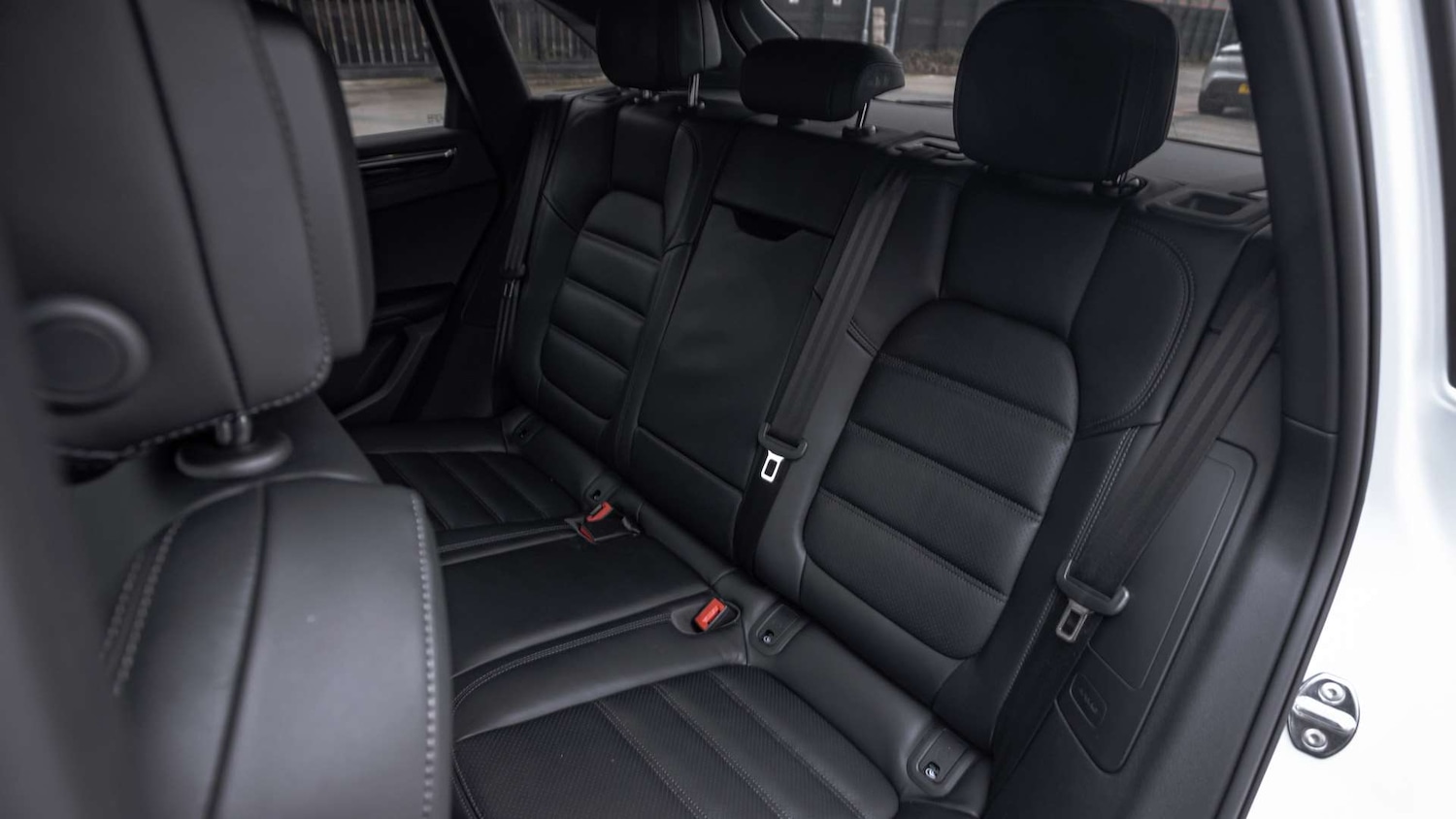 Used Porsche Macan 2025 for sale - 77913784: Photo 16