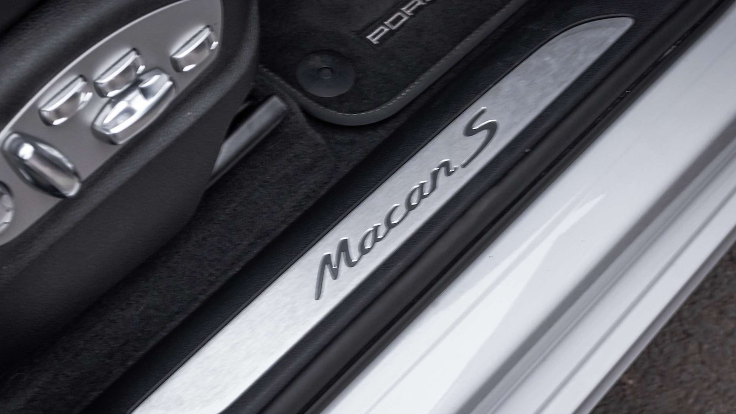 Used Porsche Macan 2025 for sale - 77913784: Photo 21