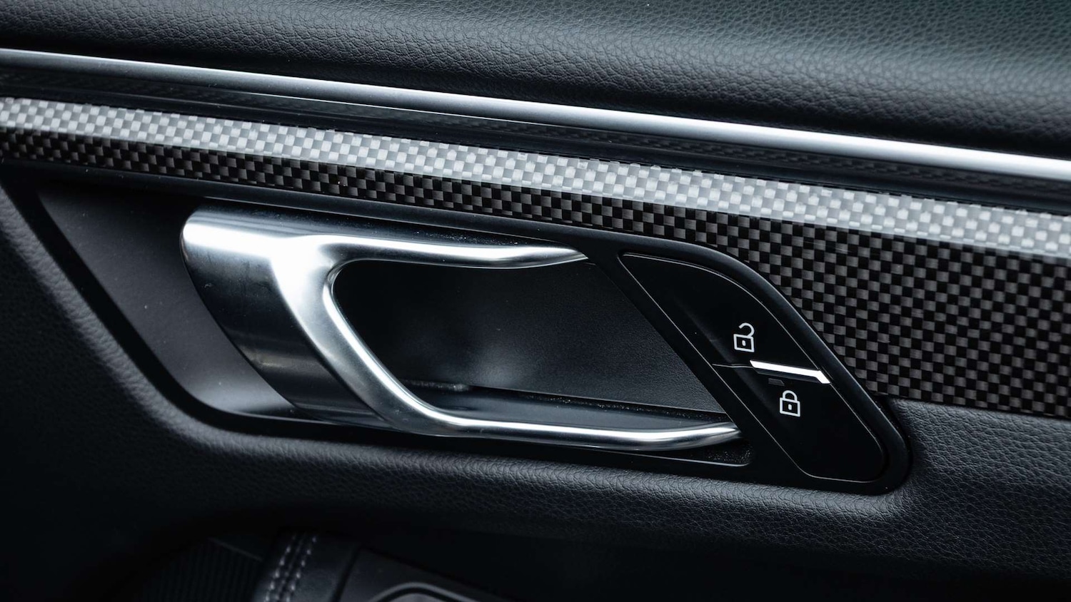 Used Porsche Macan 2024 for sale - 76774273: Photo 33