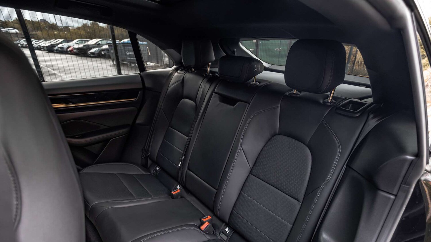 Used Porsche Macan 2025 for sale - 76191851: Photo 14